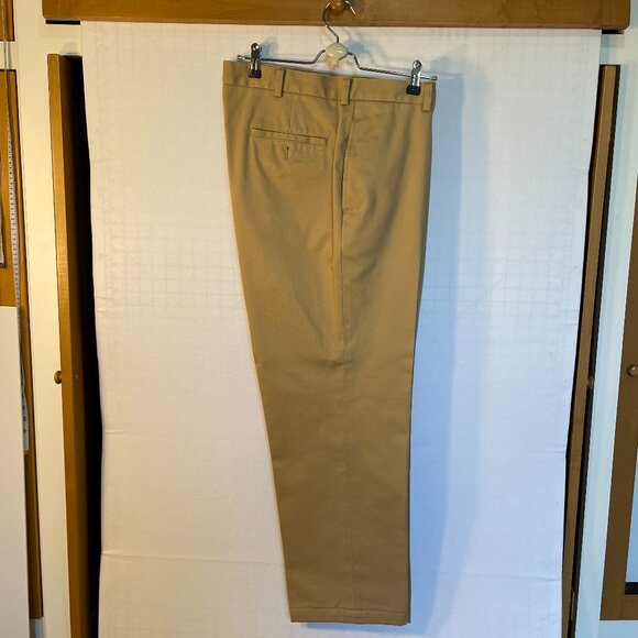 Brooks Brothers Advantage Chino Clark 100% cotton Tan Pants size 37/30**
